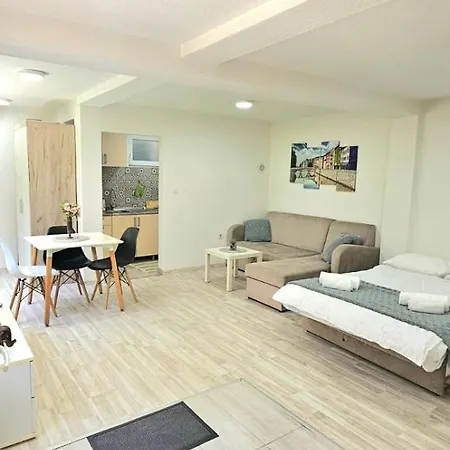 Modern In Heart Of Old Town Sarajevo